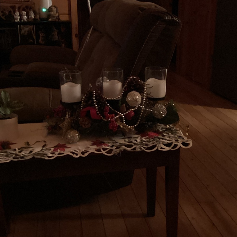 Elegant Candle Holder Centerpiece with Beads and Ornaments